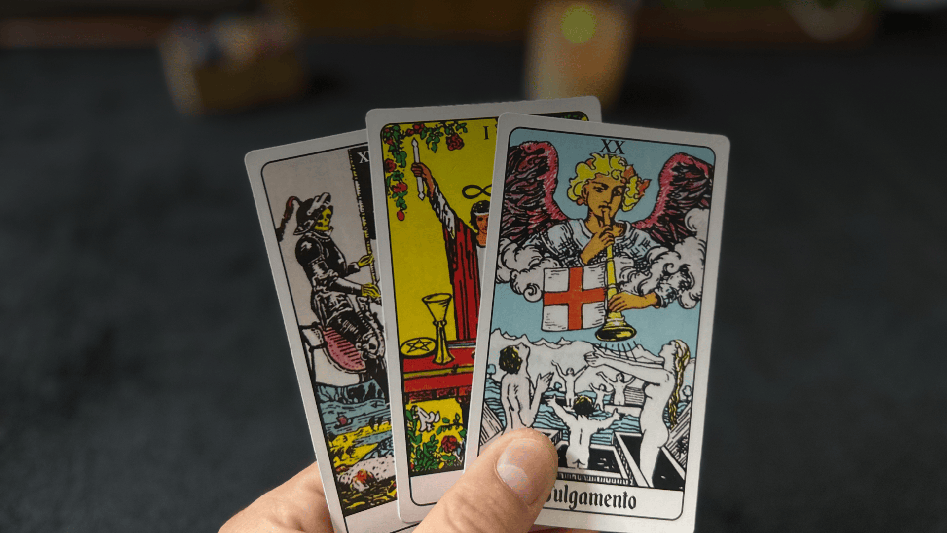 Despertar espiritual: Conselho do Tarô para recomeçar com consciência